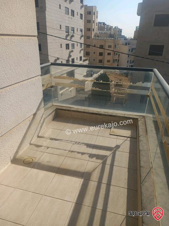 شقة طابق ثاني مساحة 213م للبيع في عمان - خلدا 