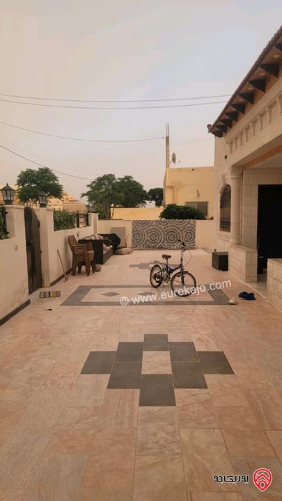 منزل مساحة 180م على أرض 523م للبيع في الزرقاء الجديدة ارسلان الجنوبي