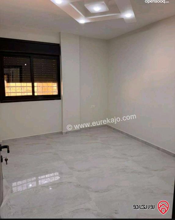 شقة طابق ارضي مساحة 120م للبيع في الزرقاء الجديدة