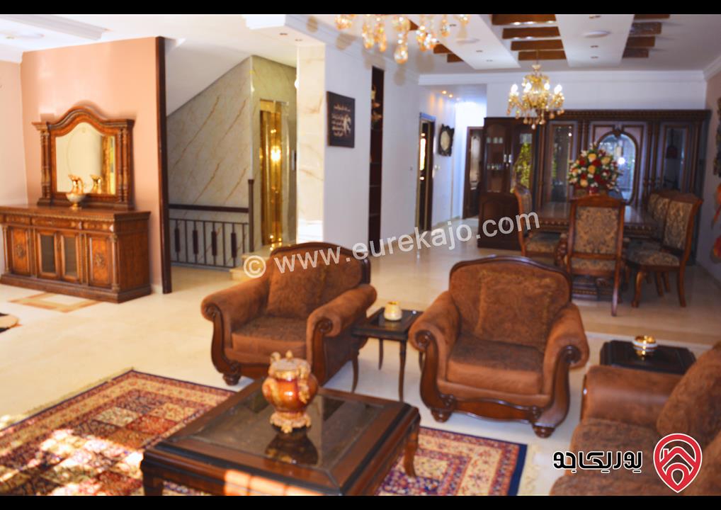 فيلا مفروشة مساحة 640م على أرض 510م للبيع في عمان - دابوق حوض الذهبية