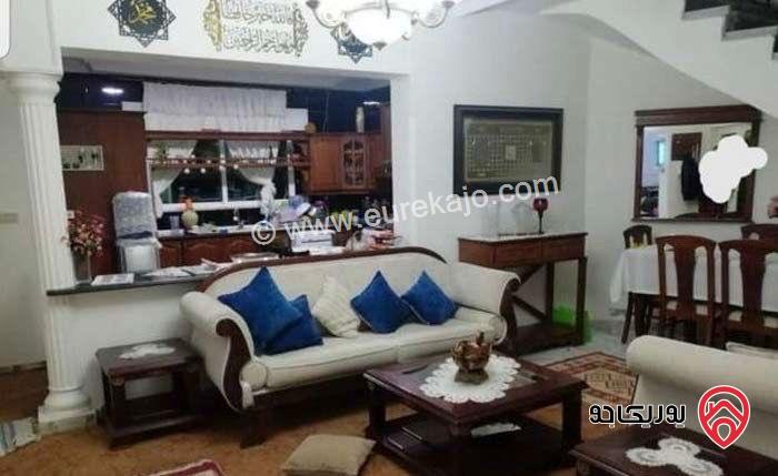 فيلا مساحة 360م على أرض 955م للبيع في عمان - الجبيهة