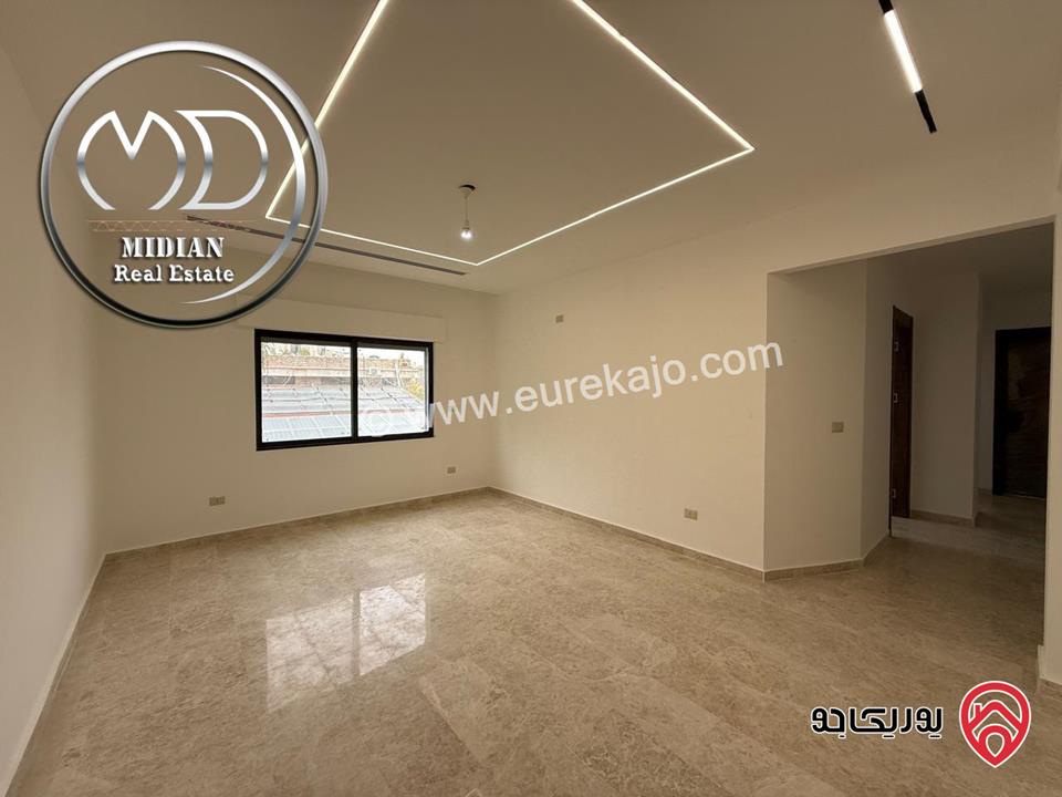 شقة دوبلكس جديدة للبيع في عمان - جبل عمان طابق أخير مع روف مساحة 250م مع تراسات تشطيبات ديكورات عصرية فاخرة اطلالة رائعة 