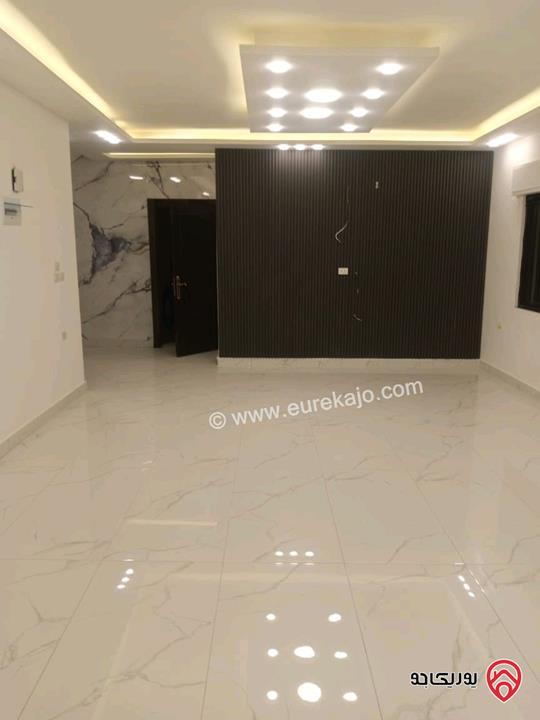 شقة دوبلكس مساحة 230م للبيع في عمان - مرج الحمام