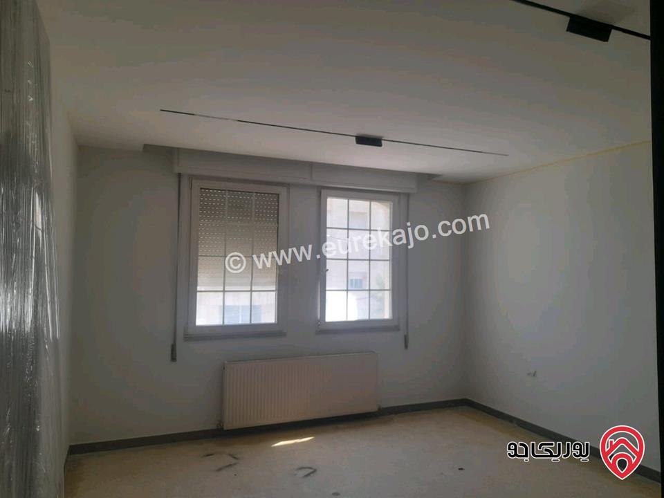 فيلا مساحة 600م على أرض 490م للبيع في عمان - شارع مكة