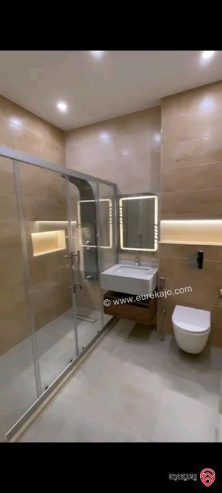 فيلا مساحة 370م على أرض 400م للبيع في عمان - الجبيهة ام زويتينة