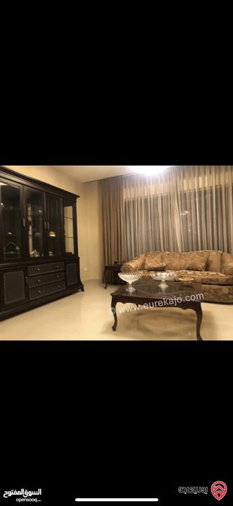 شقة مفروشة طابق أول مساحة 200م للايجار في عمان - خلدا