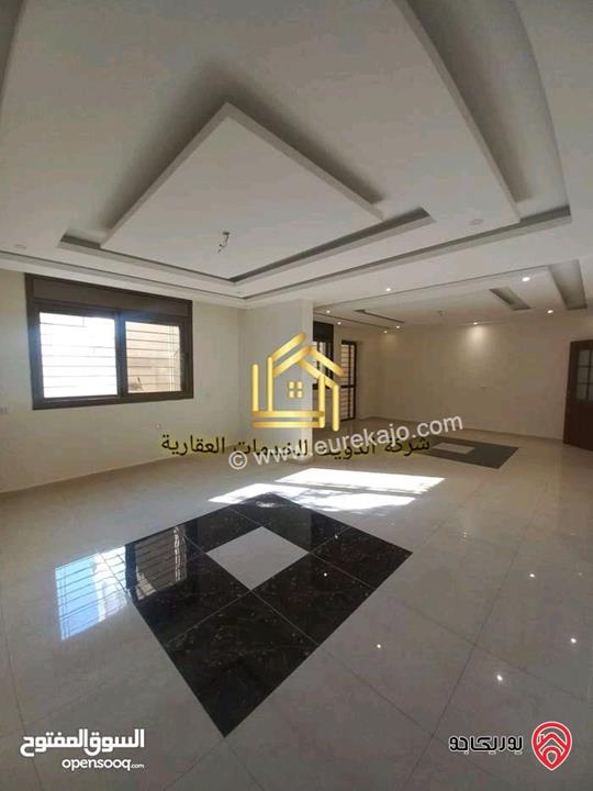 شقة سوبر ديلوكس طابق ارضي 250م داخلي و 150م خارجي للايجار في عمان - خلدا 