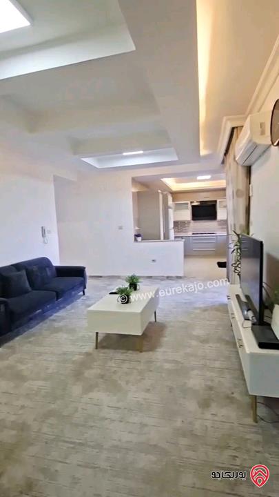 شقة طابقية مساحة 200م للبيع في عمان - ضاحية النخيل 