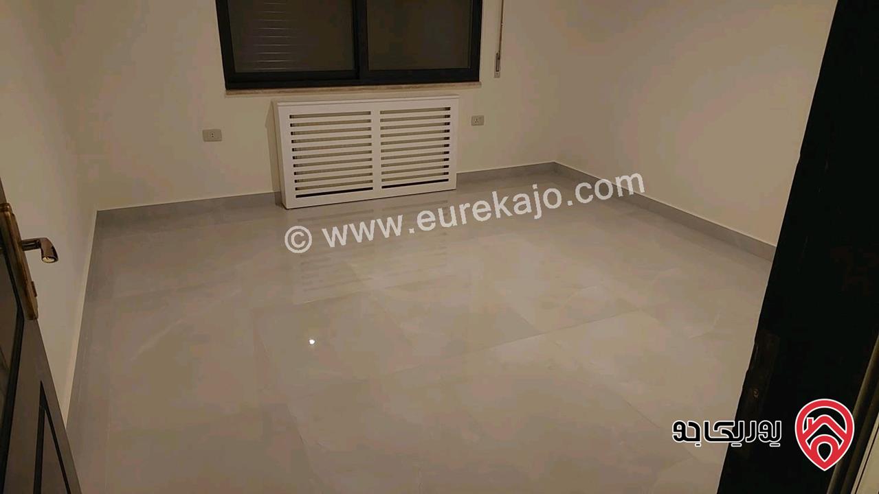 شقة مميزة طابق ثاني مساحة 196م للبيع في عمان - خلدا