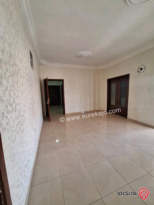 شقة مساحة 185م طابق ثاني للبيع في صويلح إسكان المهندسين