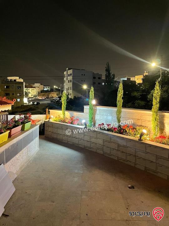 فيلا مساحة 700م على أرض 1 دونم مفروشة للإيجار في عمان - الجبيهة