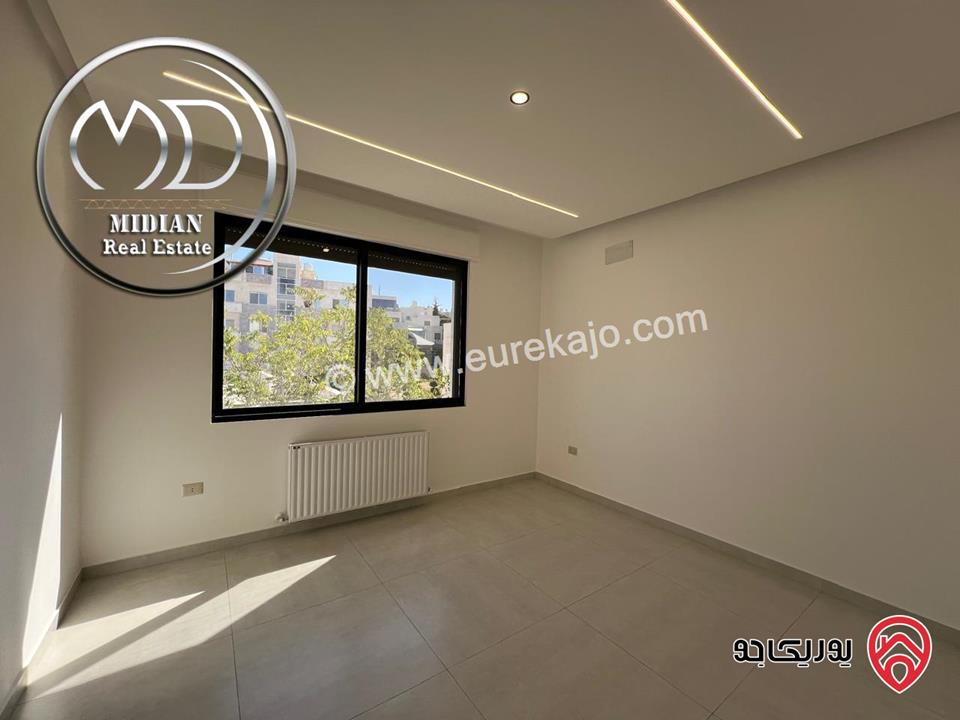 شقق جديدة للبيع في عمان - حي الصحابة مساحات 180م تشطيبات ديكورات عصرية فاخرة اطلالة جميلة بأسعار مميزة