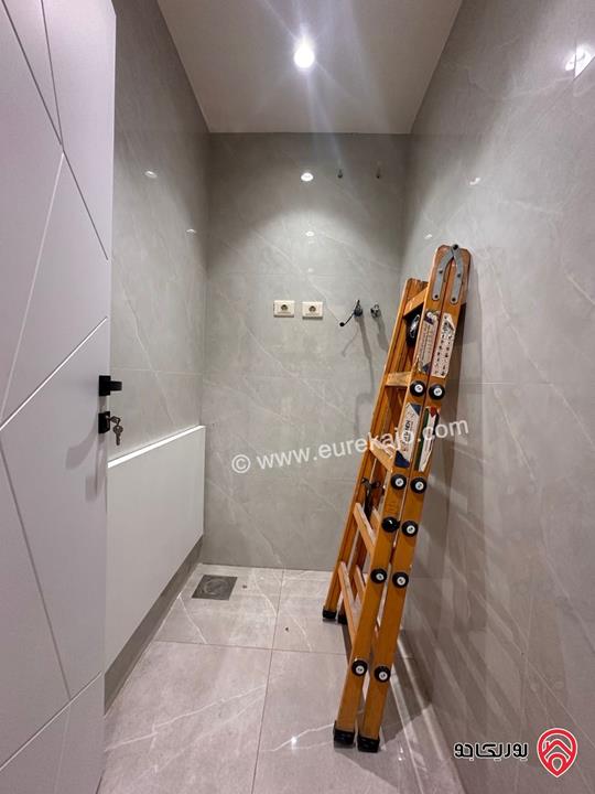 شقة طابق ثالث مساحة 165م للايجار في عمان - تلاع العلي 