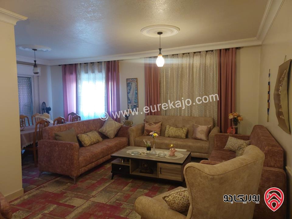 شقة طابق ثاني مساحة 197م للبيع في عمان - تلاع العلي   