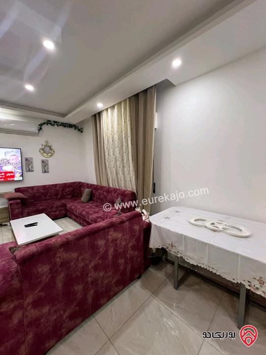 شقة مميزة مساحة 100م طابق ثاني للايجار اليومي في العقبة - المنطقة التاسعة