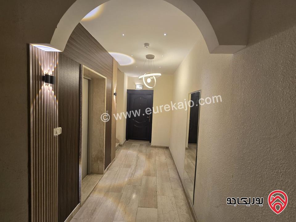 شقة فاخرة مفروشة للايجار ثلاث غرف نوم في الدوار السابع