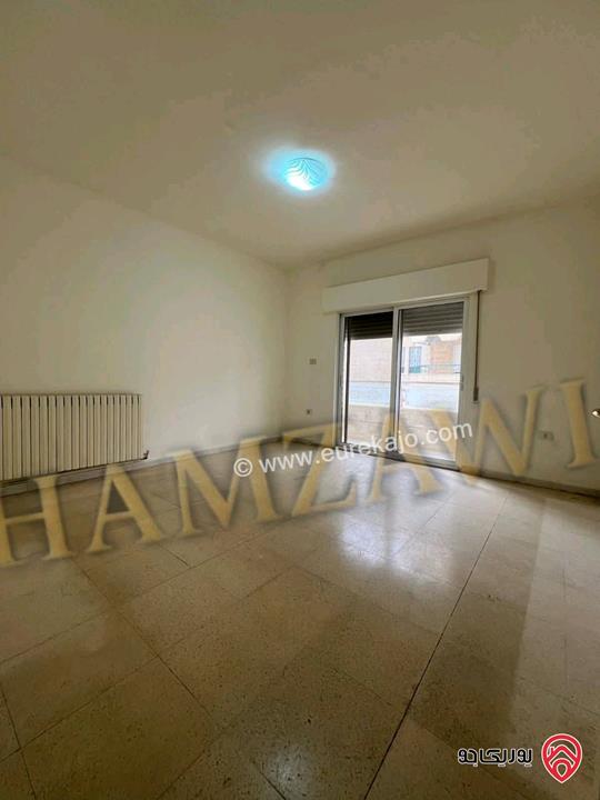 شقة ديلوكس طابق اول مساحة 230م للايجار في عمان - خلدا