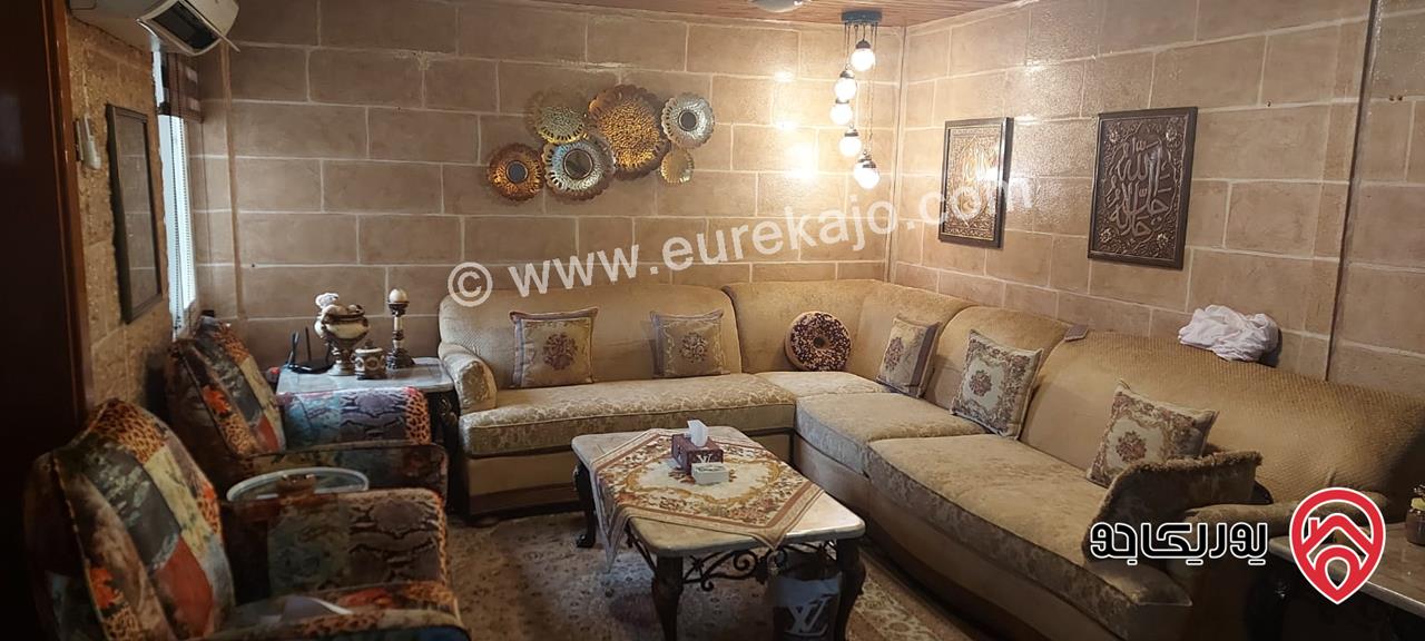 فيلا فاخرة مساحة 900م على أرض 1 دونم للبيع في عمان - الرابية بموقع مميز جدا