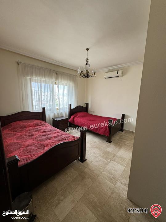 شقة مفروشة طابق ثالث مساحة 375م للايجار في عمان - الرابية