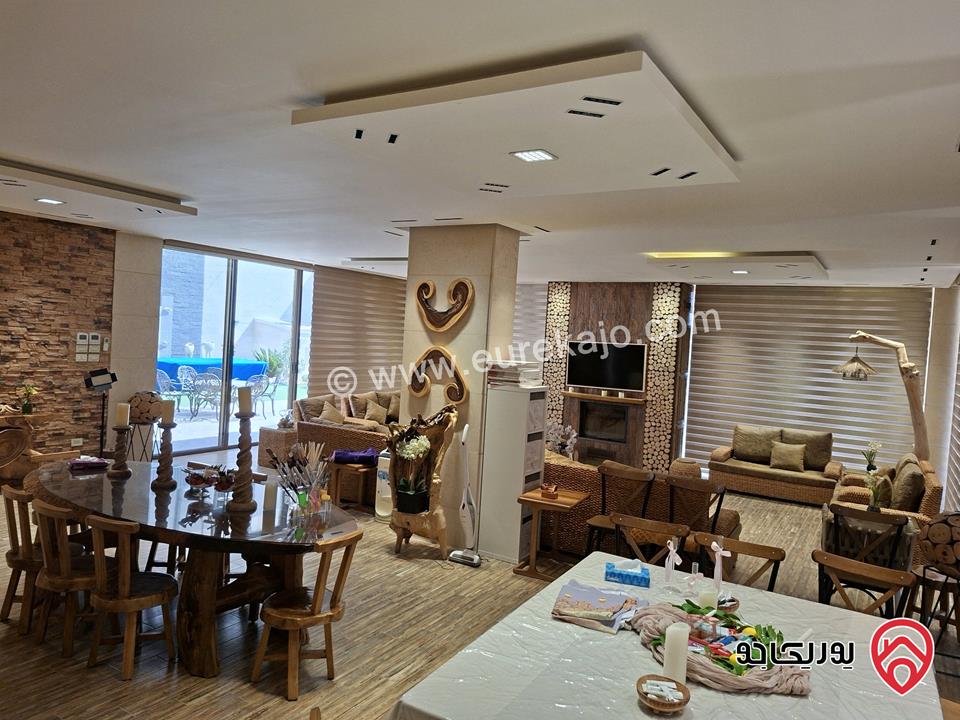 فيلا فاخرة مساحة 1 دونم و 430م على أرض 1 دونم و 100م للبيع في كريدور عبدون