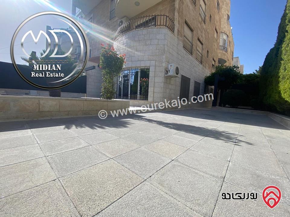 شقة ارضية فارغة للايجار في عمان - خلدا مساحة 230م مع ترس و حديقة 300م تشطيبات و ديكورات سوبر ديلوكس 