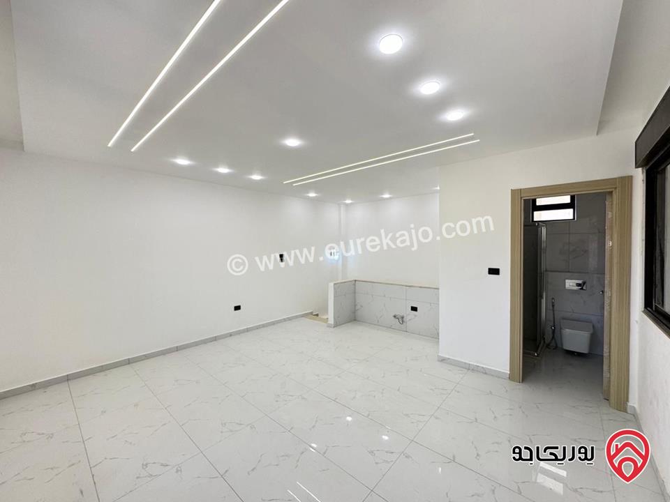 اخر شقتين طابق أرضي مساحة 160م وطابق ثالث دوبلكس مساحة 212م للبيع في عمان - البنيات