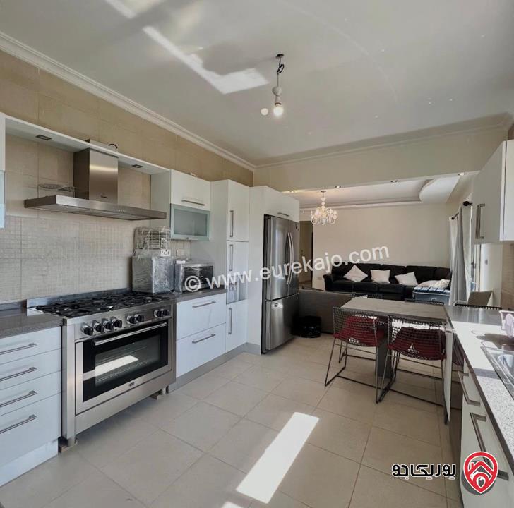 شقة مساحة 190م مع روف 60م وترس 70م للبيع في عمان - دير غبار