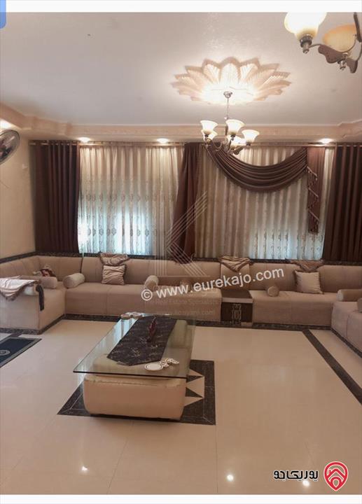 شقة فاخرة طابق ثاني مساحة 245م للبيع في عمان - ضاحية الأمير حسن مع إمكانية تقسيمها لشقتين مستقلتين