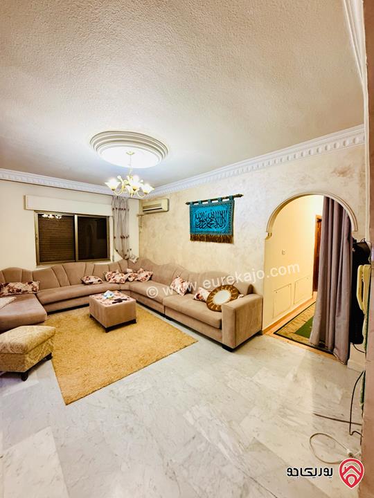 شقة طابق ثالث مساحة 150م للبيع في عمان - طبربور