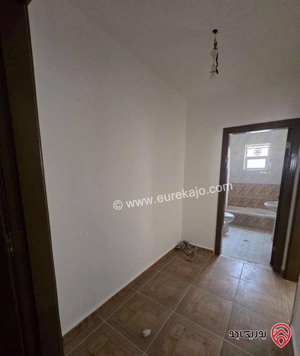 شقة أرضية مساحة 200م داخلي و 150م خارجي للايجار في عمان - خلدا