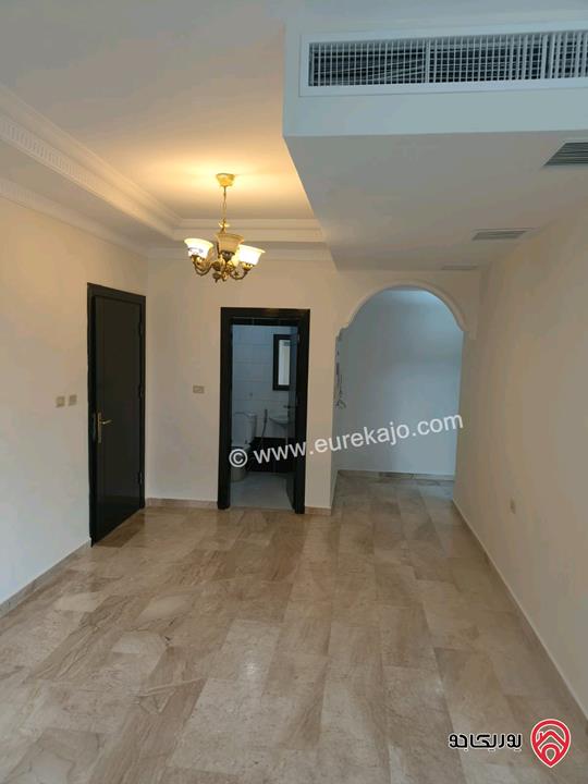 شقة طابق أول مساحة 128م للبيع في عمان - دير غبار