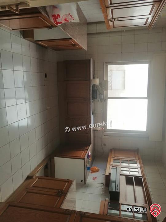 شقة مساحة 200م طابق اول للايجار في عمان - أم أذينة