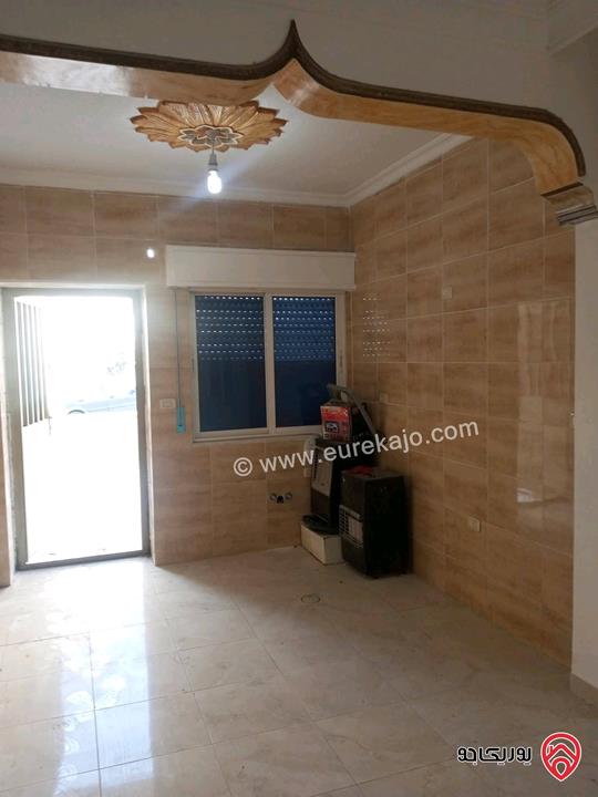 شقة أرضية مساحة 127م داخلي و 100م خارجي للبيع في عمان - ام نوارة