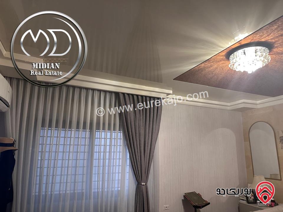 شقة دوبلكس للبيع طابق اخير مع روف في عمان - حي الصحابة مساحة 260م مع تراسات تشطيبات ديكورات عصرية فاخرة اطلالة رائعة