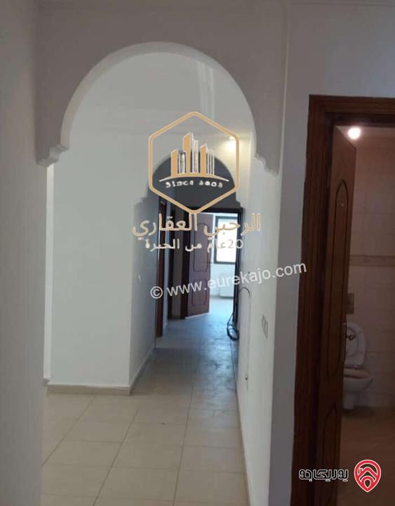 شقة شبه ارضية مساحة 180م داخلي و 40م ترس ومدخل مستقل للايجار في عمان - خلدا 