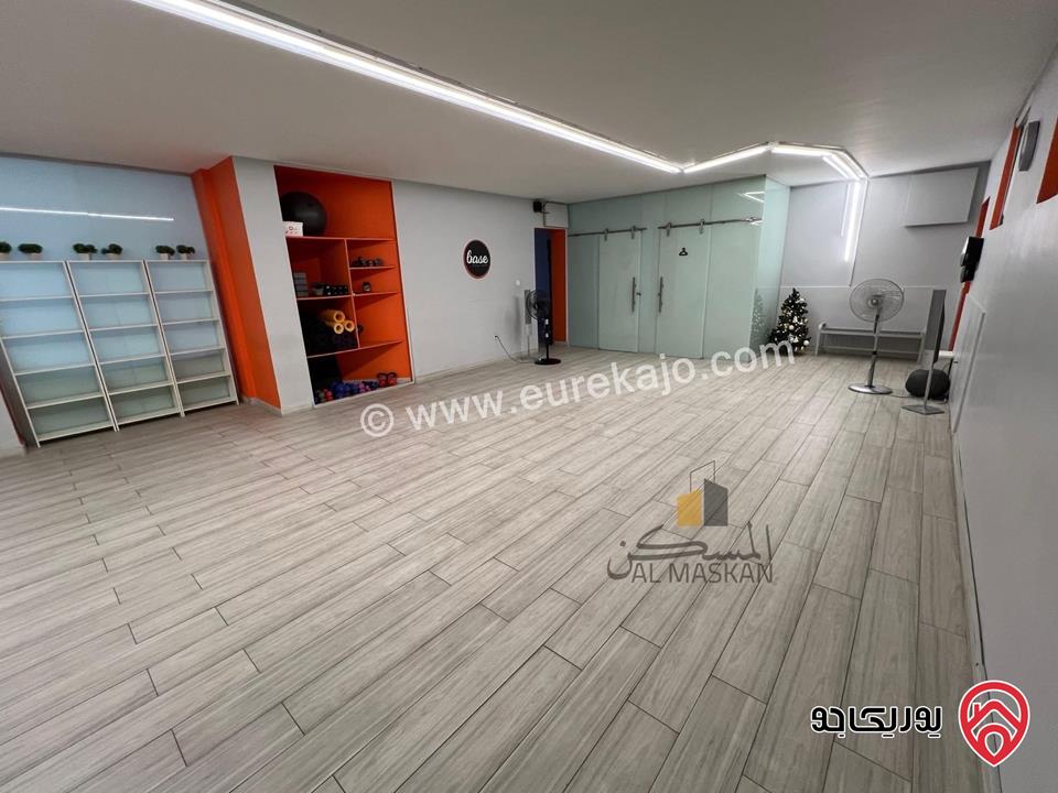فيلا مساحة 1 دونم على أرض 830م للبيع في عمان - منطقة عبدون 