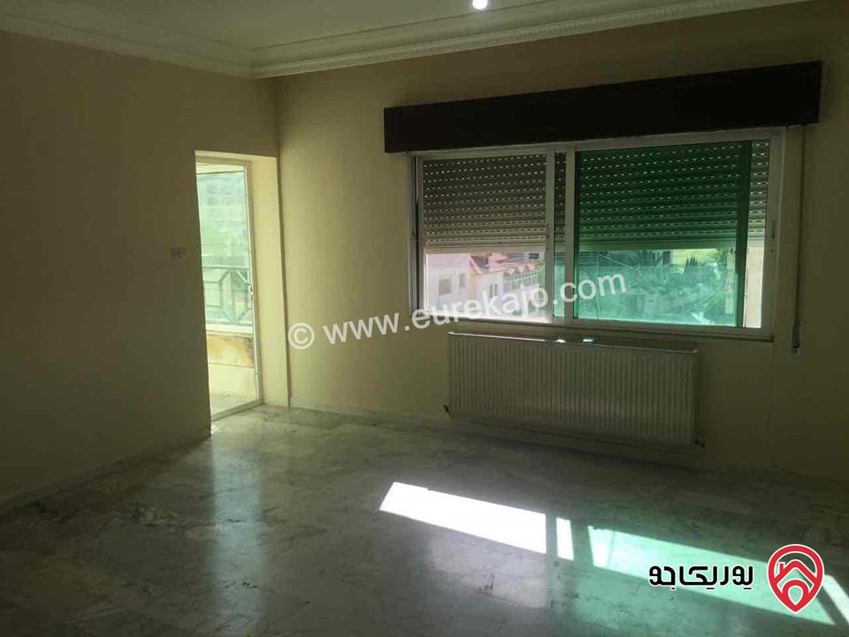 شقة مساحة 140م طابق خامس للبيع في عمان - الجبيهة