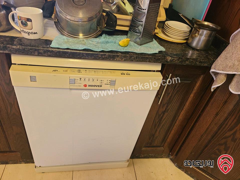 شقة مساحة 200م طابق ثالث مع روف للبيع في عمان - تلاع العلي عرقوب خلدا 