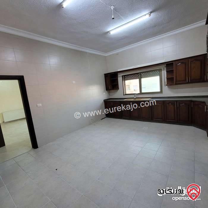 شقة طابق رابع مساحة 214م للايجار في عمان - خلدا