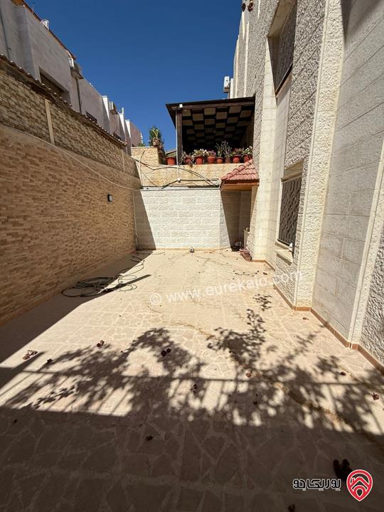 شقة تسوية ضمن فيلا عائلية مساحة 120م + ترس للايجار في عمان - أم السماق