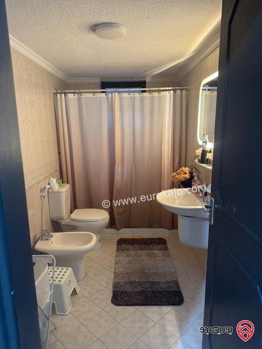 شقة طابق ثالث مساحة 138م للبيع في عمان - خلدا