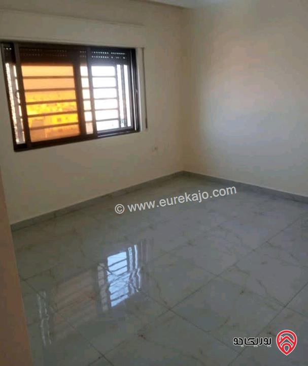 شقة فارغة طابق ثالث مساحة 165م للايجار في عمان - الياسمين  