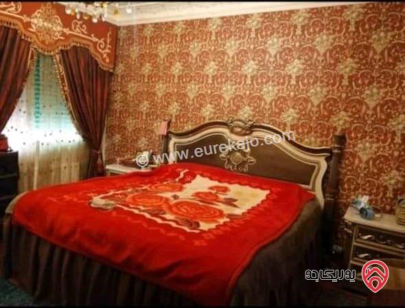 شقة طابق أرضي دوبلكس دوبلكس مساحة 302م داخلي و 80م خارجي للبيع في عمان - ام السماق