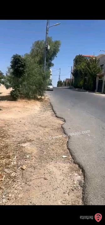 قطعة أرض مساحة 1 دونم و 50م للبيع في عمان - الجبيهة قرب مسجد الفريد بسعر مناسب جدا تصلح لمشروع اسكان او فيلا