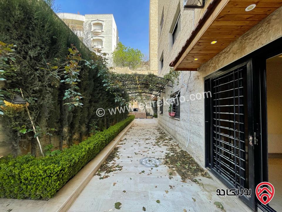 شقة دوبلكس أرضية مساحة 284م داخلي و 140م خارجي للبيع في عمان - الجبيهة