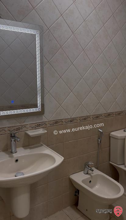 شقة فارغة طابق ثالث مساحة 185م للايجار السنوي في عمان - الصويفية 