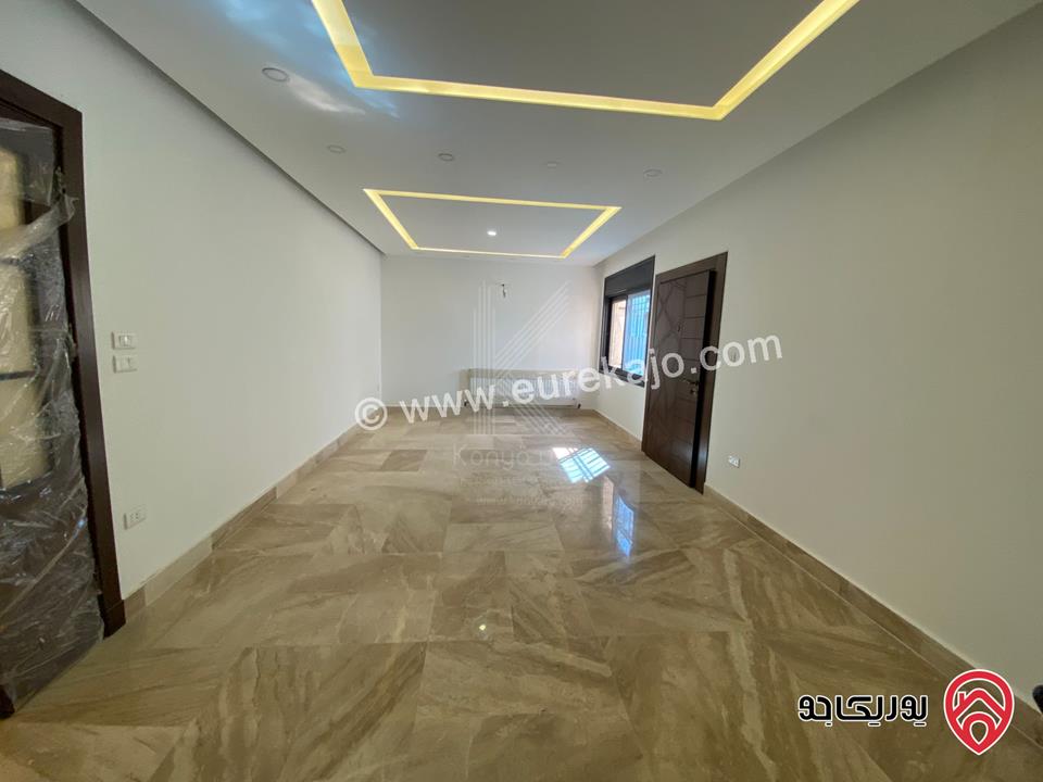 شقة فاخرة شبه ارضية مساحة 176م داخلي و 40م خارجي للبيع في عمان - تلاع العلي