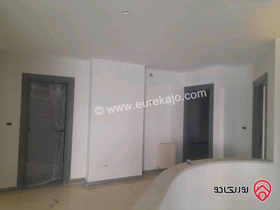 فيلا مساحة 600م على أرض 490م للبيع في عمان - شارع مكة