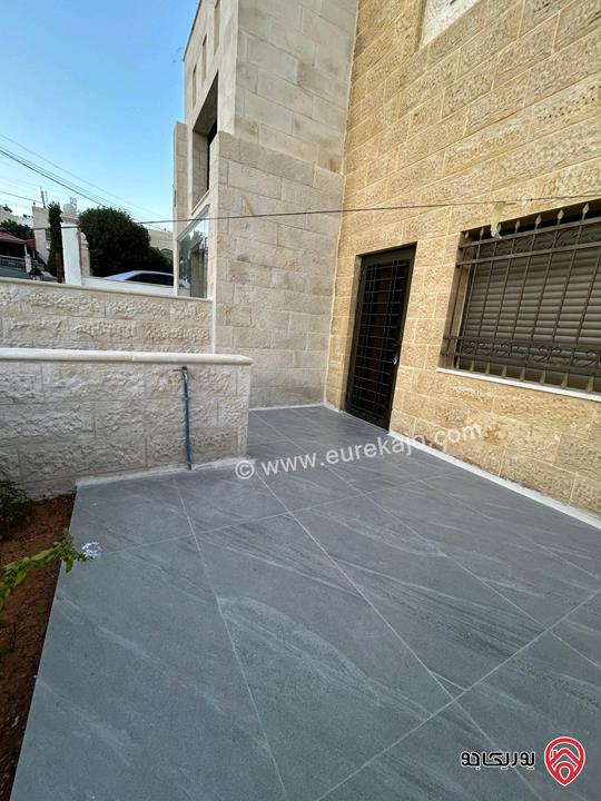 شقة أرضية مساحة 233م للبيع في عمان - الجبيهة حي المنصور
