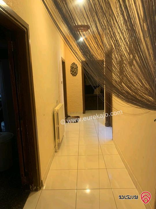 شقة طابق ارضى معلقة مساحة 185م للايجار مفروشة في عمان - ضاحية الرشيد